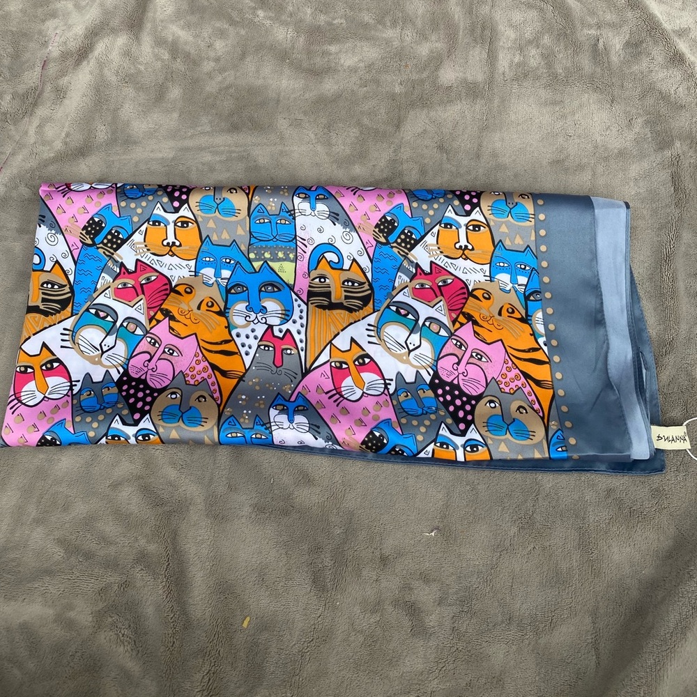 Dulanna 100% Silk Scarf from Moscow